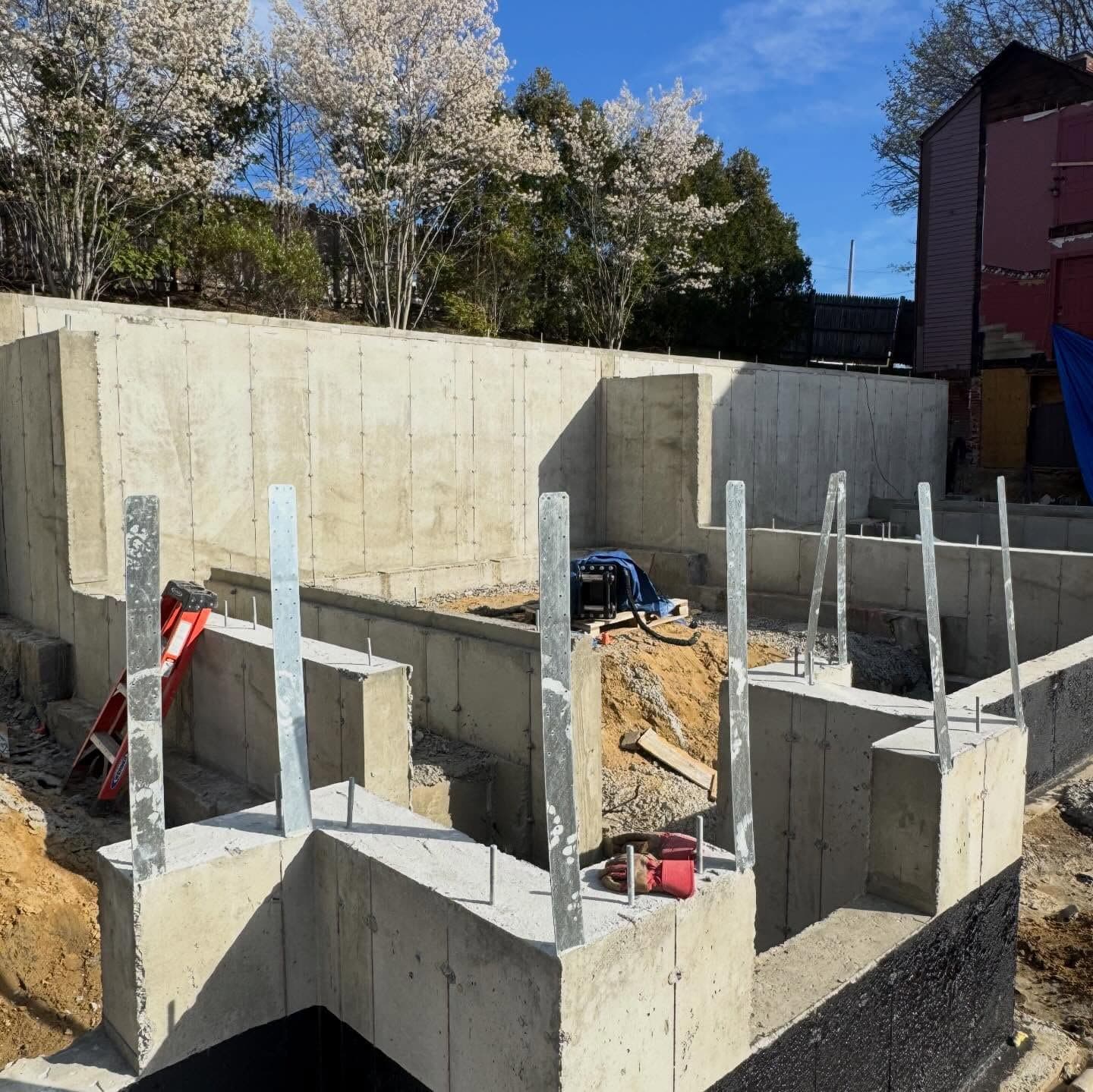 Multi-Elevation Foundation