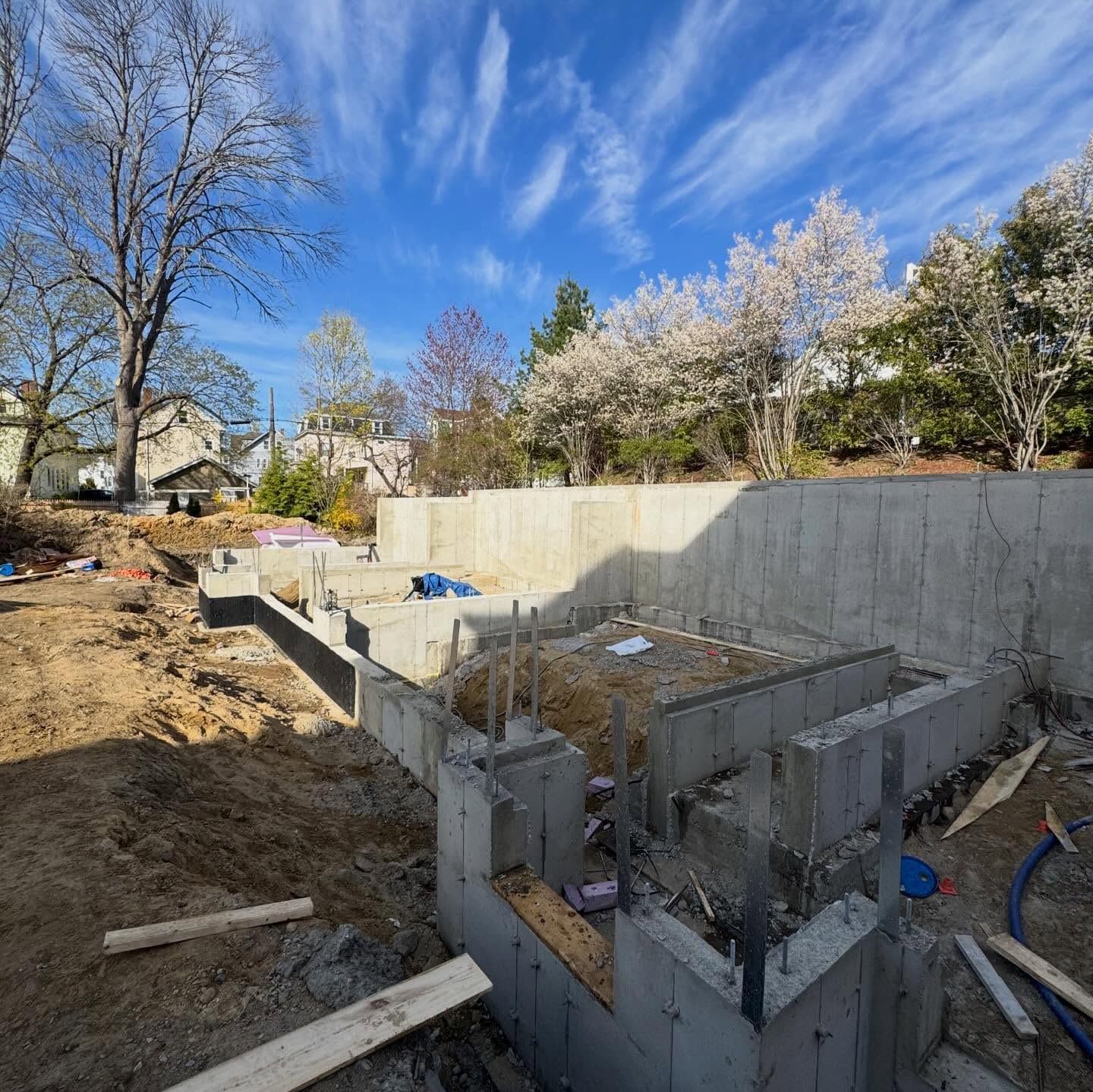 Multi-Elevation Foundation