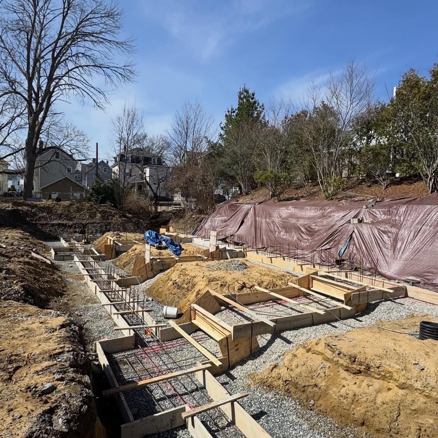 Multi-Elevation Foundation