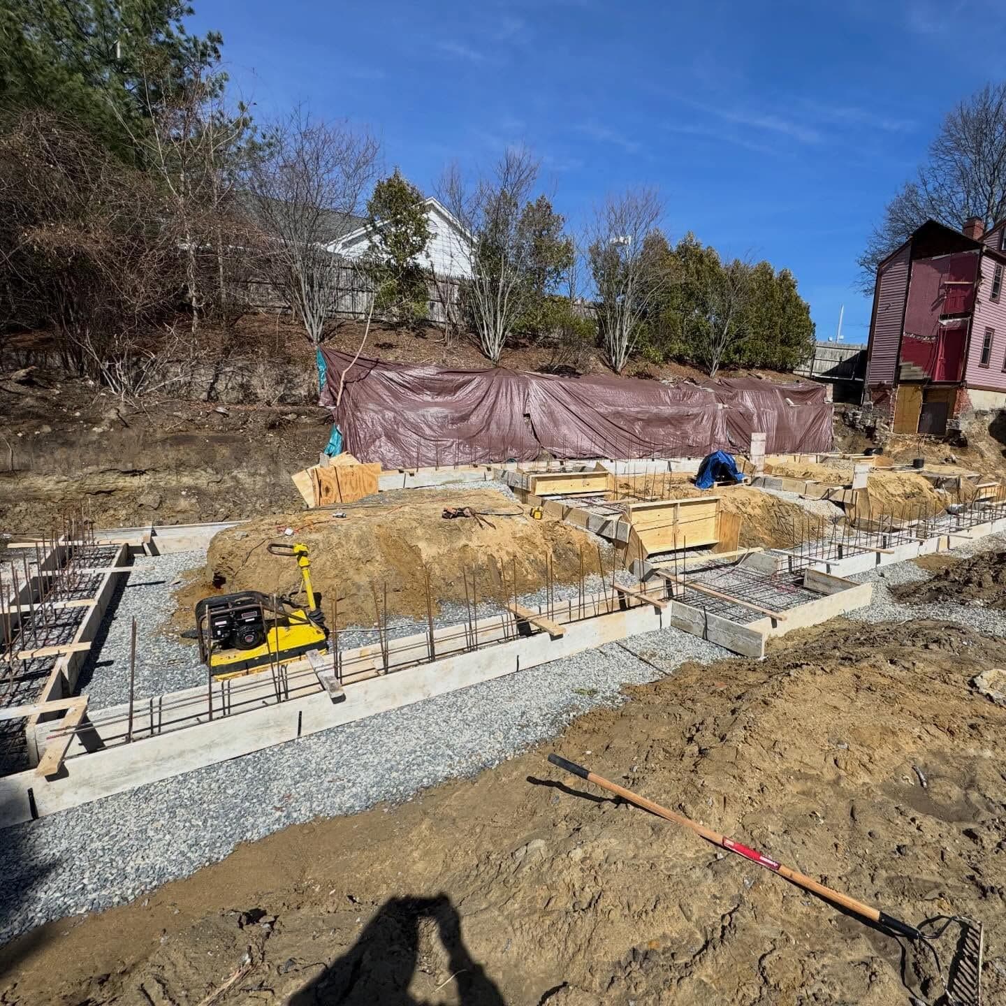 Multi-Elevation Foundation