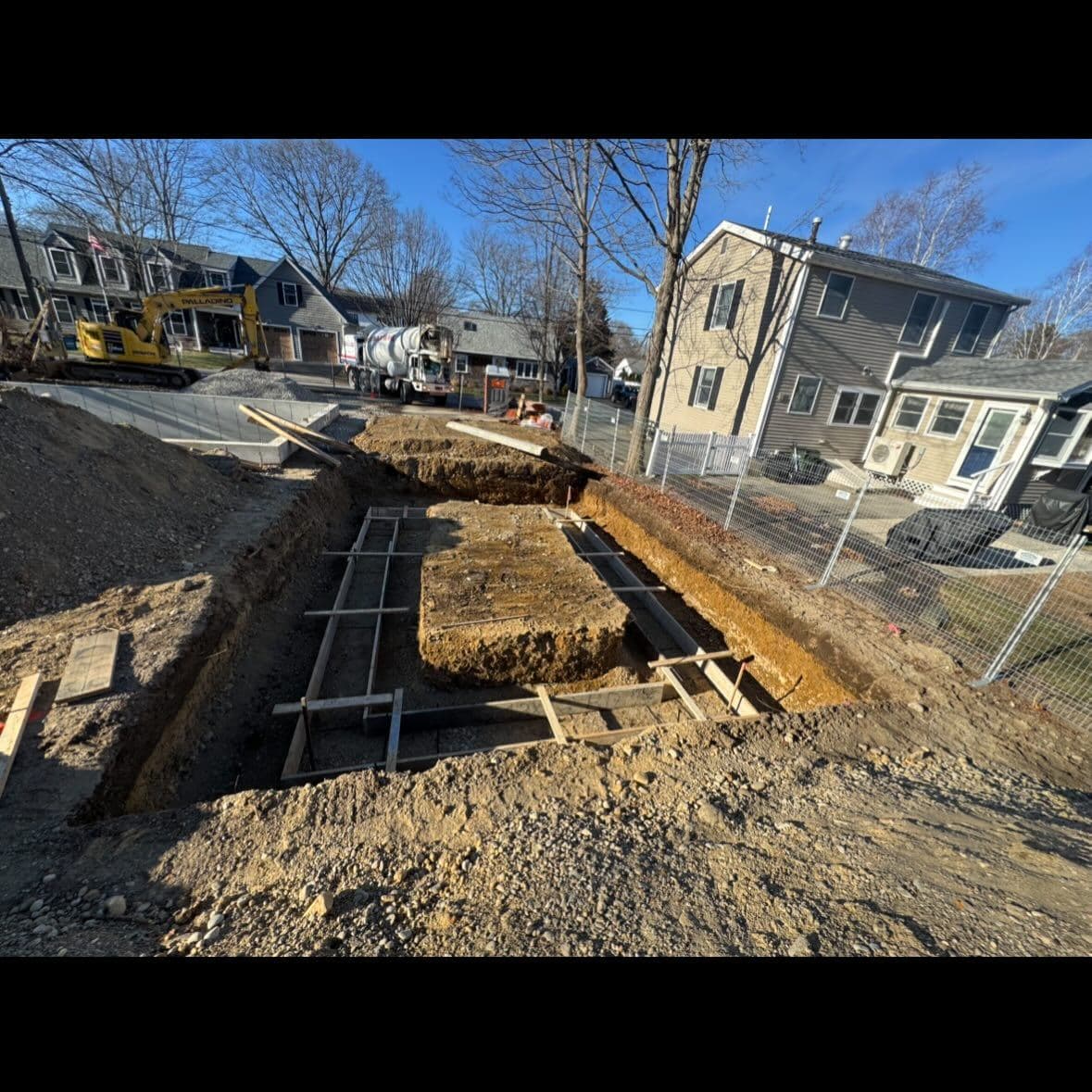 Newburyport House & Detached Garage